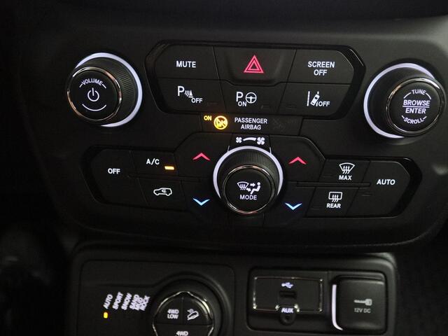 Jeep RENEGADE 4xe 240 Plug-in Hybrid Electric Trailhawk | Carplay | Lane Assist | Camera | Cruise Control |