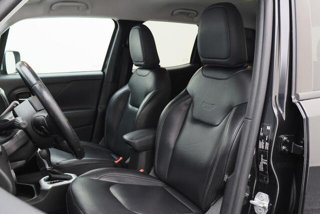 Jeep RENEGADE 1.4 MultiAir Limited Leer, Cruise, Climate, Camera, Navigatie, Bluetooth, PDC, 17''