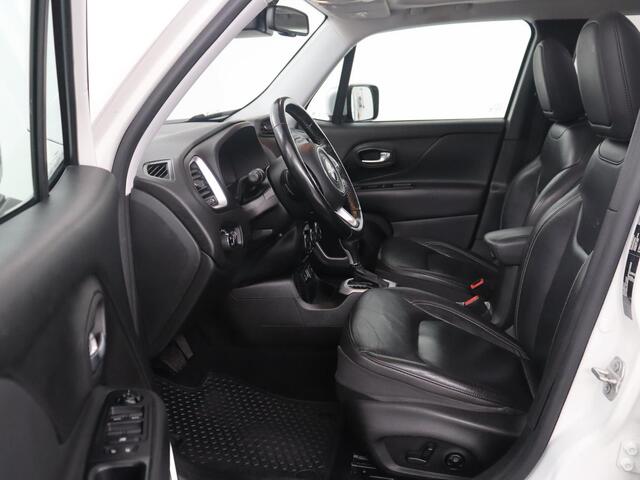 Jeep RENEGADE 1.4 MultiAir Limited | Panoramadak | Leder | Cruise control | Trekhaak | Dodehoek detectie | Stuur/stoel verwarming | Climate control | Camera | Park assist | Bluetooth