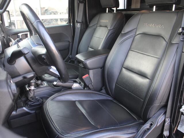 Jeep WRANGLER Unlimited 2.0T Sahara | Grijs kenteken | Stoel-/Stuurverwarming | Navi | Adapt. Cruise | Clima | Camera | Leder | Keyless | 20" Velgen