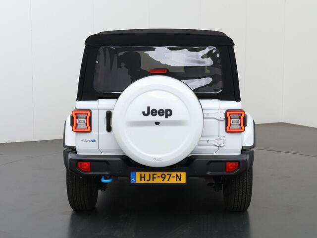 Jeep WRANGLER Unlimited 4xe 380 Sahara | Cabrio | Softtop/Hardtop | Stoel/Stuurwielverwarming | Navigatie | Parkeercamera |
