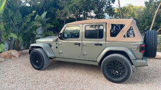 jeep-wrangler-4xe-380-brute-hybride