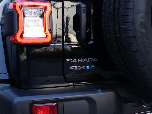 Jeep WRANGLER Unlimited 4xe 380 PK Sahara | Schuifdak | Leder | Camera | Navi | 20"