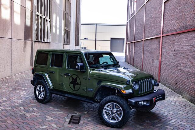 Jeep WRANGLER Unlimited 4xe 380 Sahara 80th Anniversary Trekhaak/Camera voor+achter/Apple carplay/Stoelverwarming/Stuurverwarming/Lederen bekleding/Adaptieve Cruise control/Keyless/Navigatie