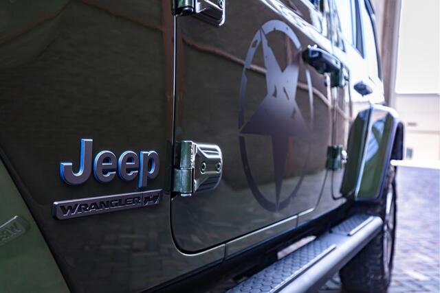 Jeep WRANGLER Unlimited 4xe 380 Sahara 80th Anniversary Trekhaak/Camera voor+achter/Apple carplay/Stoelverwarming/Stuurverwarming/Lederen bekleding/Adaptieve Cruise control/Keyless/Navigatie