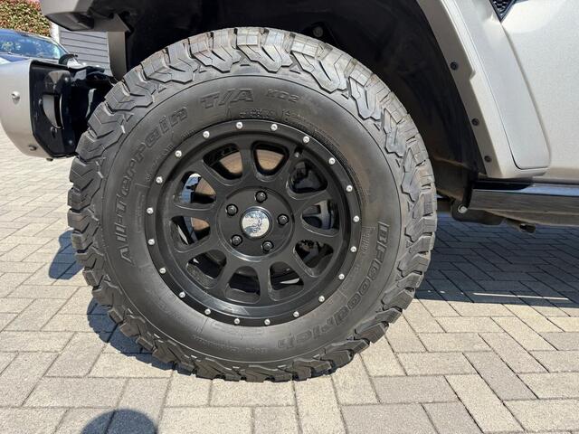 Jeep WRANGLER BRUTE Richmond Sahara 4xe 380 | Hardtop/Soft top | Skyview