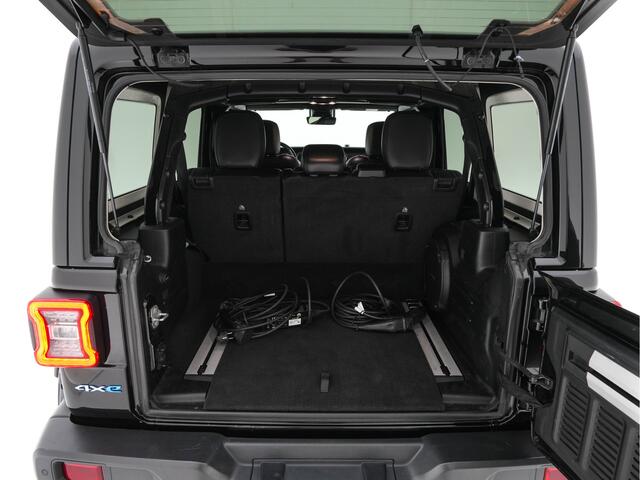 Jeep WRANGLER Unlimited 4xe 380 Sahara (Plug-in) (INCL.BTW) *LEATEHER | FULL-LED | ADAPTIVE-CRUISE | BLINDSPOT | CAMERA | KEYLESS | HEATED-COMFORTSEATS | DAB+ | PRIVACY-GLASS | ECC | PDC | 20''ALU*