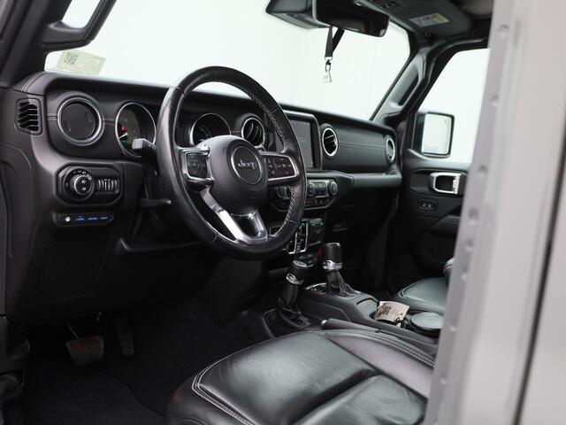 Jeep WRANGLER 2.0T Sahara 4xe 380pk | Lederen Bekleding | Stoel & Stuurverwarming | Camera | Navigatie | Climate Controle | Hardtop |