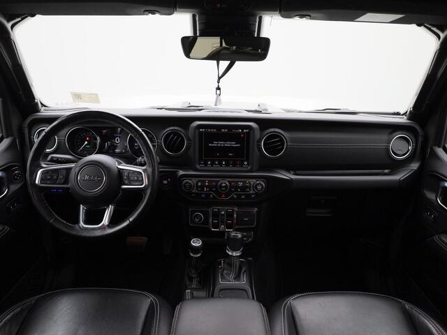 Jeep WRANGLER 2.0T Sahara 4xe 380pk | Lederen Bekleding | Stoel & Stuurverwarming | Camera | Navigatie | Climate Controle | Hardtop |