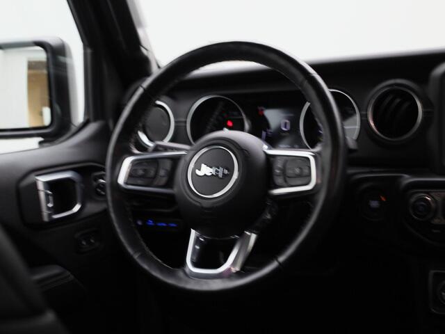 Jeep WRANGLER 2.0T Sahara 4xe 380pk | Lederen Bekleding | Stoel & Stuurverwarming | Camera | Navigatie | Climate Controle | Hardtop |
