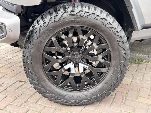 Jeep WRANGLER BRUTE Sahara 4xe 380 | Lift kit | 20" | Verwarmde stoelen