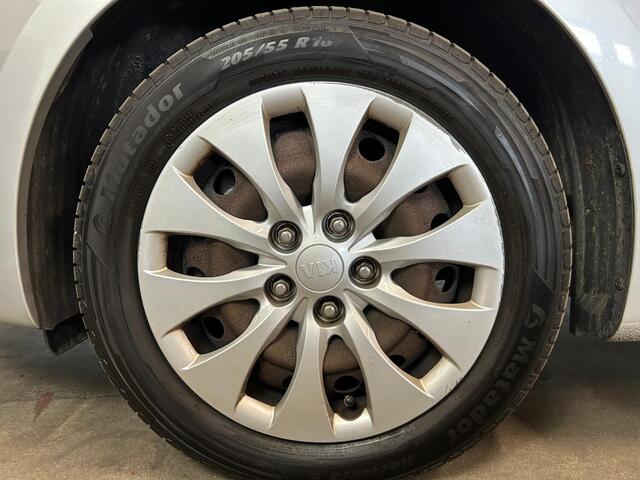 KIA CARENS 1.6 GDi DynamicLine + 7 PERSOONS + NAVI
