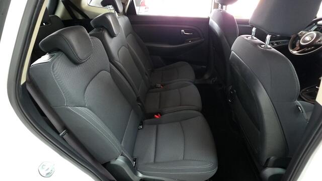 KIA CARENS 1.6 GDi Dynamic Plus Line 7 Persoons