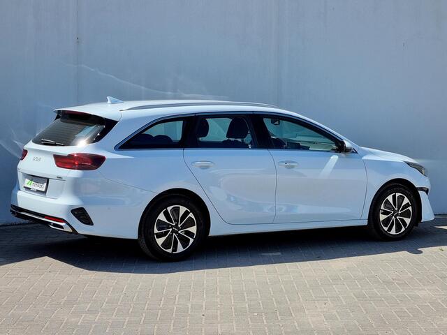 KIA CEE D Ceed Sportswagon 1.6 GDI PHEV DynamicPlusLine Automaat / Fabrieksgarantie tot 20-04-2029 / Elektrische Achterklep / Cruise Control Adaptief / Navigatie / Camera / Stoelverwarming
