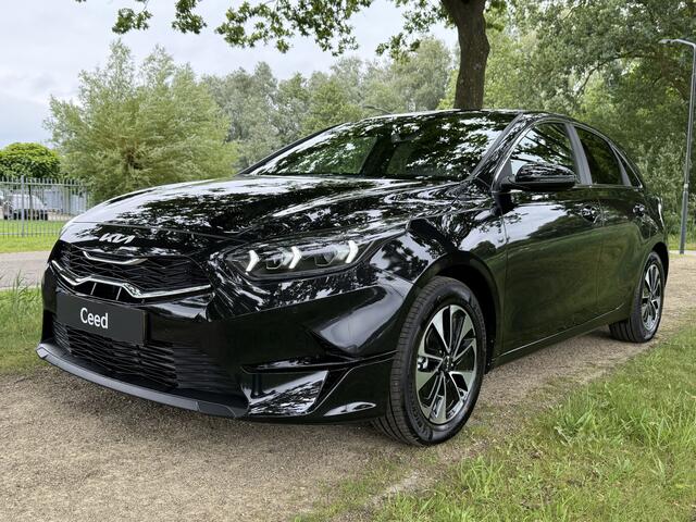 KIA CEE D Ceed 1.0 T-GDi Design Edition | Direct leverbaar | 10 jaar garantie | Info Bas: 0492-588982 Info Bas: 0492-588982