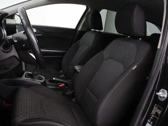 KIA CEE D Ceed 1.0 T-GDi DynamicLine | Trekhaak | Carplay | Camera | Parkeerhulp | Cruise control | Climate control | LED | Bluetooth