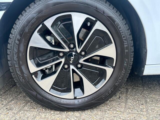 KIA CEE D 1.6 GDI PHEV DYN+L.
