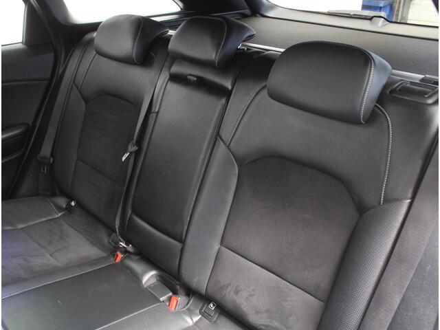 KIA CEE D Ceed Sportswagon 1.4 T-GDi GT-Line CAMERA | ELECSCHDAK | CRUISE | LED | NAVI | CARPLAY | TREKHAAK | STOEL-STUURVERW