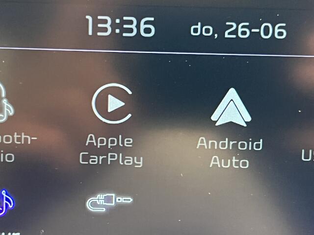 KIA CEE D Ceed 1.0 T-GDi GT-Line | Android/Apple Carplay | LM Velgen 17" | Voorstoelen + Stuur Verwarmd | Achteruitrijcamera | Cruise Control |