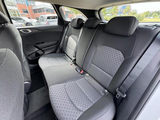 KIA CEE D Ceed Sportswagon 1.0 T-GDi ComfortLine Ruim ¤4.250.- Voordeel!