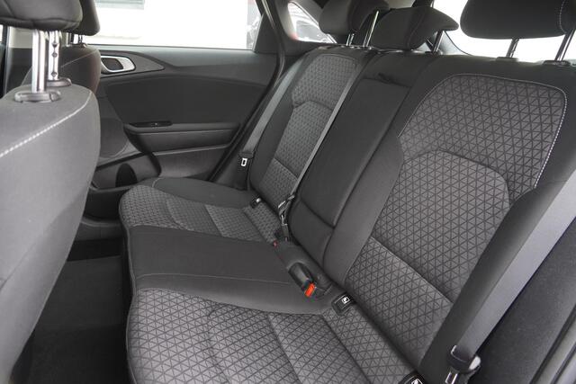 KIA CEE D Ceed 1.4 T-GDi DynamicLine Facelift Navi PDC
