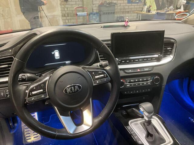 KIA CEE D Ceed Sportswagon 1.6 GDI PHEV ExecutiveLine | Panoramadak | Stoelverwarming / Stoelventilatie| Camera | Navigatie | Adaptive cruise control