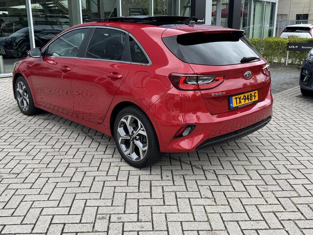 KIA CEE D Ceed 1.4 T-GDi ExecutiveLine Airco|Lmv|Camera|Schuifdak