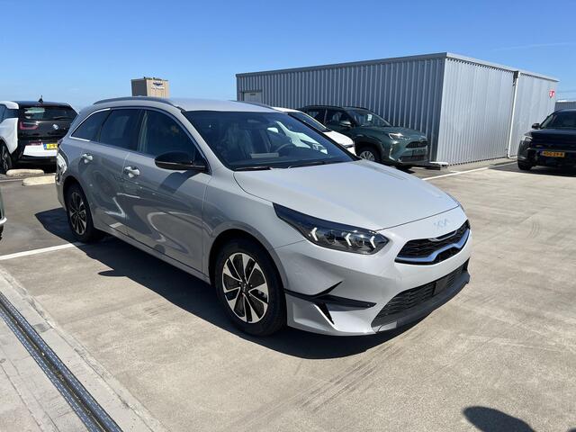KIA CEE D Ceed Sportswagon 1.0 T-GDi MHEV Design Edition uit voorraad leverbaar.