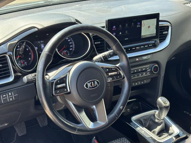 KIA CEE D Ceed Sportswagon 1.5 T-GDi DynamicPlusLine / Afneembare Trekhaak / NL Auto / Cruise Control / Airco / Navi / Apple Carplay/Android Auto