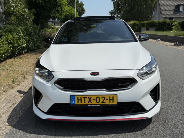 KIA CEE D Ceed 1.6 T-GDi GT 204PK AutomaatoPanooJBL