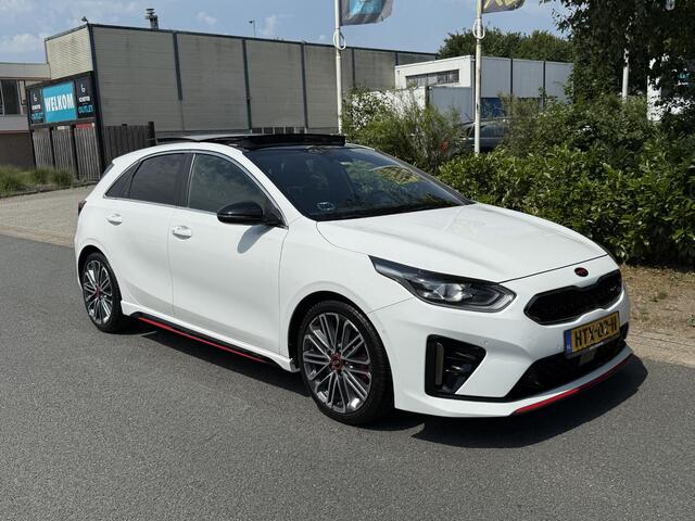 KIA CEE D Ceed 1.6 T-GDi GT 204PK AutomaatoPanooJBL