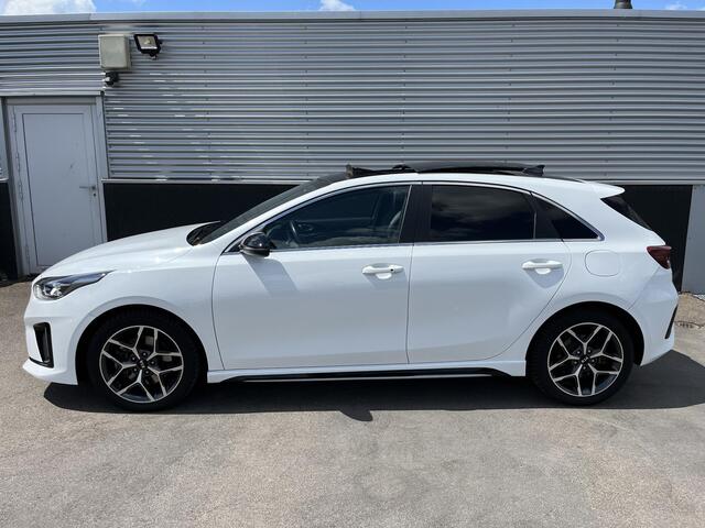 KIA CEE D Ceed 1.0 T-GDi GT-Line Schuif/kanteldak, Navigatie, 18" LMV, Stoel- & Stuurwielverwarming, Nieuw geleverd en dealeronderhouden