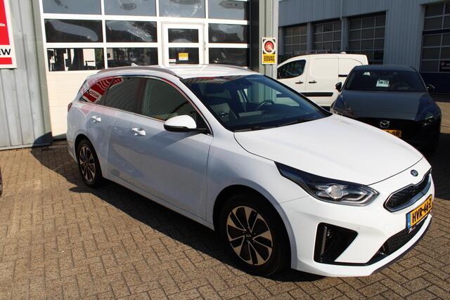 KIA CEE D Ceed Sportswagon 1.6 GDI PHEV DynamicPlusLine dode hoek/ electrische achterklep