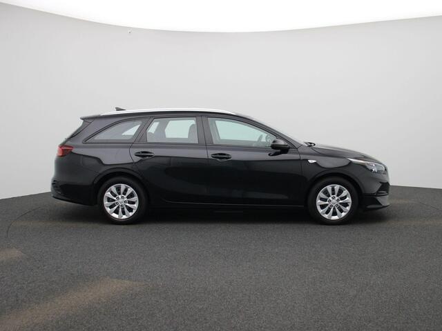 KIA CEE D cee'd Sportswagon 1.0 T-GDi Pure | Navigatie | Apple & Android Carplay | Achteruitrijcamera | Cruise Control & Snelheidsbegrenzer | Airco | Licht & Regensensor |