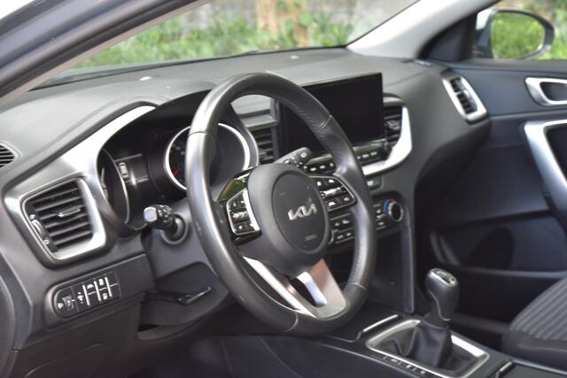 KIA CEE D Ceed Sportswagon 1.5 T-GDi DynamicLine | TREKHAAK | CARPLAY | CAMERA