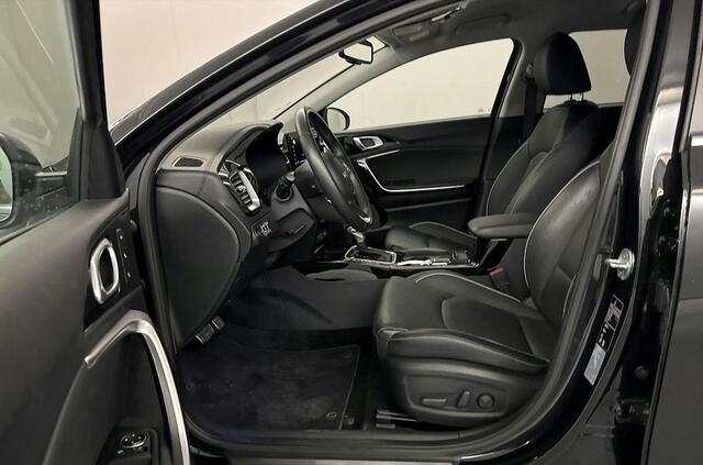 KIA CEE D Ceed Sportswagon 1.6 GDI PHEV ExecutiveLine | 10 jaar garantie, Schuifdak, Stoelventilatie, Elektr. Stoel, Digitaal Display, Leer, Elektr. achterklep, 1e eigenaar, Dealer onderhouden, 1300kg trekgewicht!