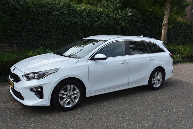 KIA CEE D Ceed Sportswagon 1.0 T-GDi DynamicLine | 120PK | TREKHAAK | CARPLAY | CAMERA
