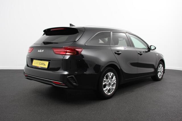 KIA CEE D Ceed Sportswagon 1.0 T-GDi Prestige | Navigatie | Apple Carplay / Android Auto | Climate Control | Cruise Control | Camera | Dab | Lichtmetalen Velgen | Lane Assist | Privacy Glass |