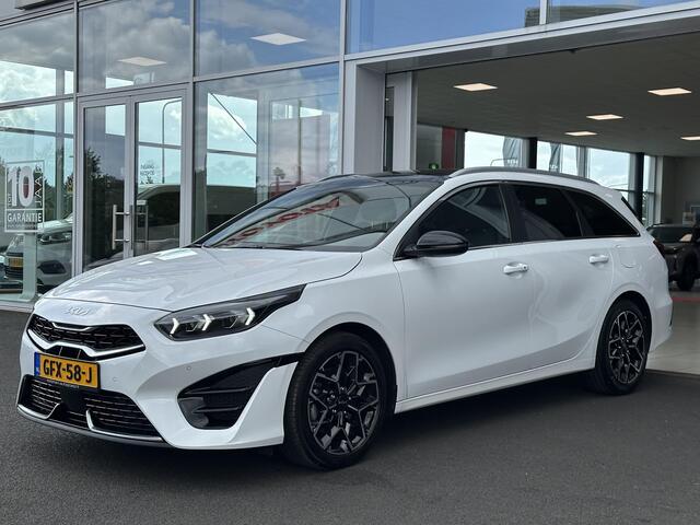 KIA CEE D Ceed Sportswagon 1.5 T-GDi GT-Line Apple Carplay/Android Auto | schuif-/kantel dak | Parkeercamera | 18 inch