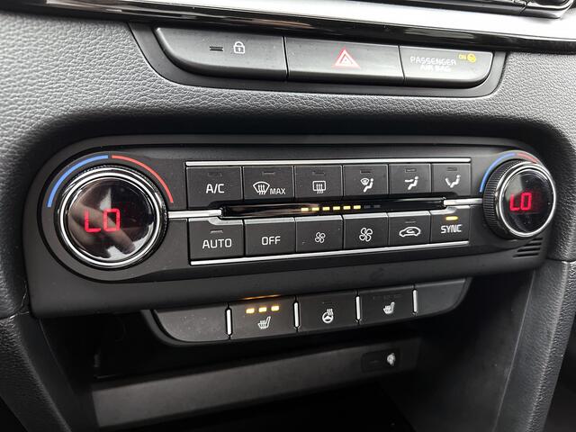 KIA CEE D Ceed 1.5 T-GDi DynamicPlusLine | Hot hatch! | Parkeercamera | Navi |