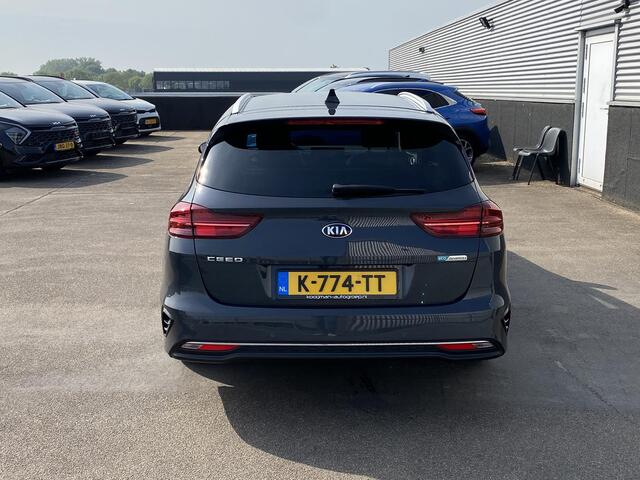 KIA CEE D Ceed Sportswagon 1.0 T-GDi DynamicPlusLine Automaat, Navigatie, Achteruitrijcamera, Stoel- & Stuurwiel verwarmd, Smart Key, Privacy glass, Climate control, 1e eign. NL-auto, Dealeronderhouden, BTW-auto