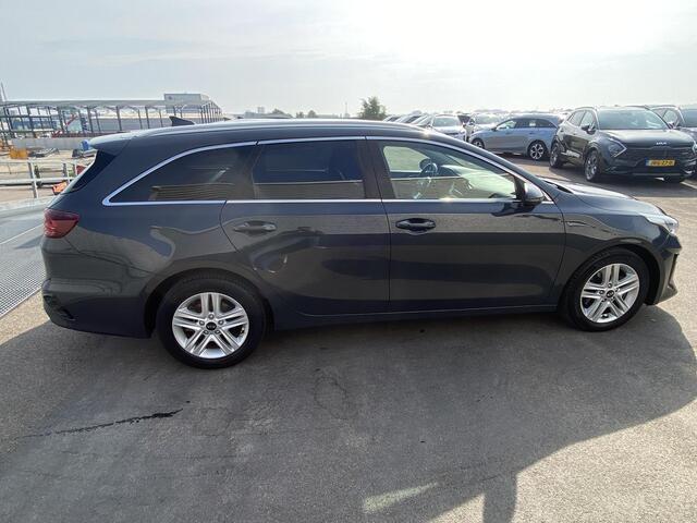 KIA CEE D Ceed Sportswagon 1.0 T-GDi DynamicPlusLine Automaat, Navigatie, Achteruitrijcamera, Stoel- & Stuurwiel verwarmd, Smart Key, Privacy glass, Climate control, 1e eign. NL-auto, Dealeronderhouden, BTW-auto
