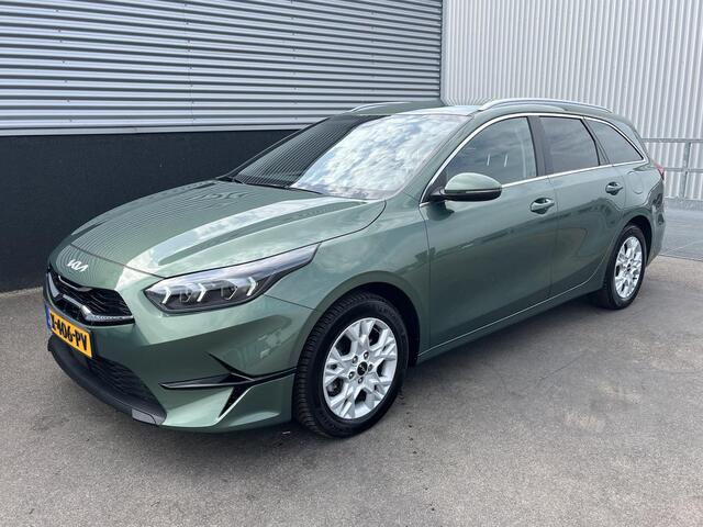 KIA CEE D Ceed Sportswagon 1.0 T-GDi DynamicPlusLine Navigatie, Dodehoekdetectie, Stoel- & Stuurwiel verwarmd, Elek. Achterklep, 1e eign. NL-auto. BTW-auto