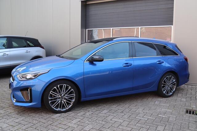 KIA CEE D Ceed 1.4 T-GDI GT-PlusLine, Voor & Achterbank Verwarmd, Stuur verwarmd, Pano, Carplay