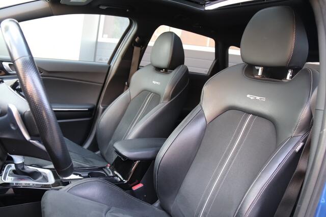 KIA CEE D Ceed 1.4 T-GDI GT-PlusLine, Voor & Achterbank Verwarmd, Stuur verwarmd, Pano, Carplay
