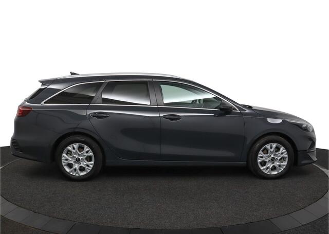 KIA CEE D Ceed Sportswagon 1.5 T-GDi DynamicPlusLine Automaat - Apple Carplay/Android Auto - Cruise Control Adaptief - Dodehoekdetectie - Navigatiesysteem - Stuur/Stoelverwarming - Fabrieksgarantie tot 08-2031