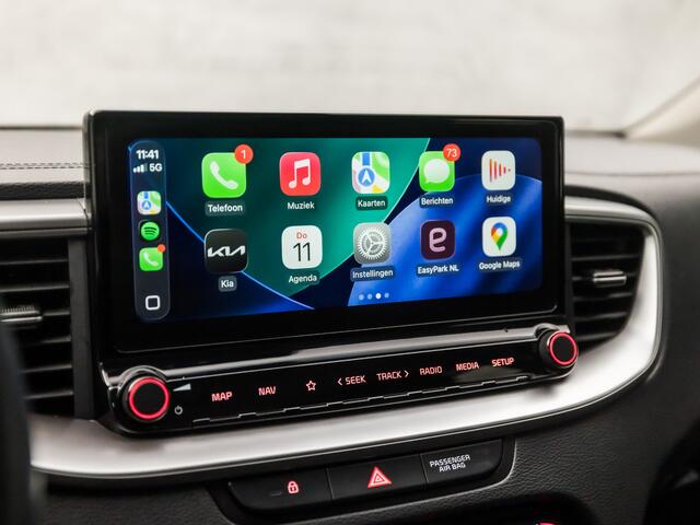 KIA CEE D Ceed Sportswagon 1.0 T-GDi DynamicLine (APPLE CARPLAY, GROOT NAVI, CAMERA, XENON, SPORTSTOELEN, PARKEERSENSOREN, LM VELGEN, CRUISE, LANE ASSIST, NIEUWSTAAT)