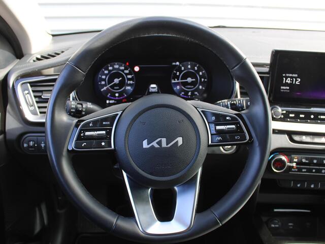 KIA CEE D Ceed Sportswagon 1.0 T-GDi DynamicPlusLine | Stoel- & stuurverwarming | Camera | Clima | Cruise | LED | Navi | Elek. achterklep | 16" LM |