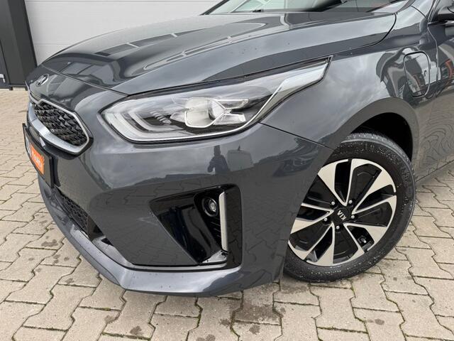 KIA CEE D PLUG-IN HYBRID VISION / Automaat / LED / Apple Carplay / Afneembare trekhaak.