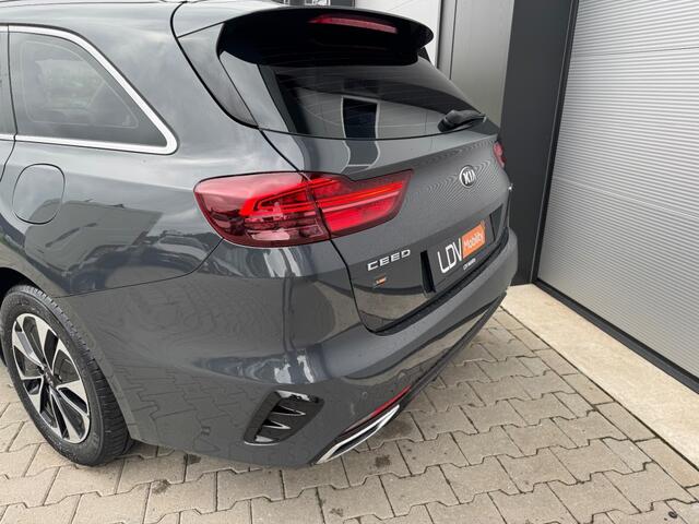KIA CEE D PLUG-IN HYBRID VISION / Automaat / LED / Apple Carplay / Afneembare trekhaak.